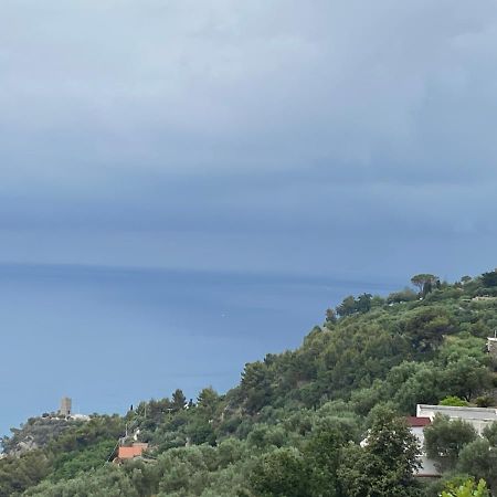 “Da Senso” Relax nel verde vista mare Finale Ligure Buitenkant foto