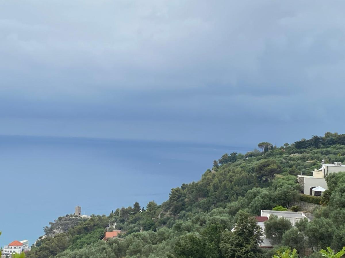 “Da Senso” Relax nel verde vista mare Finale Ligure Buitenkant foto